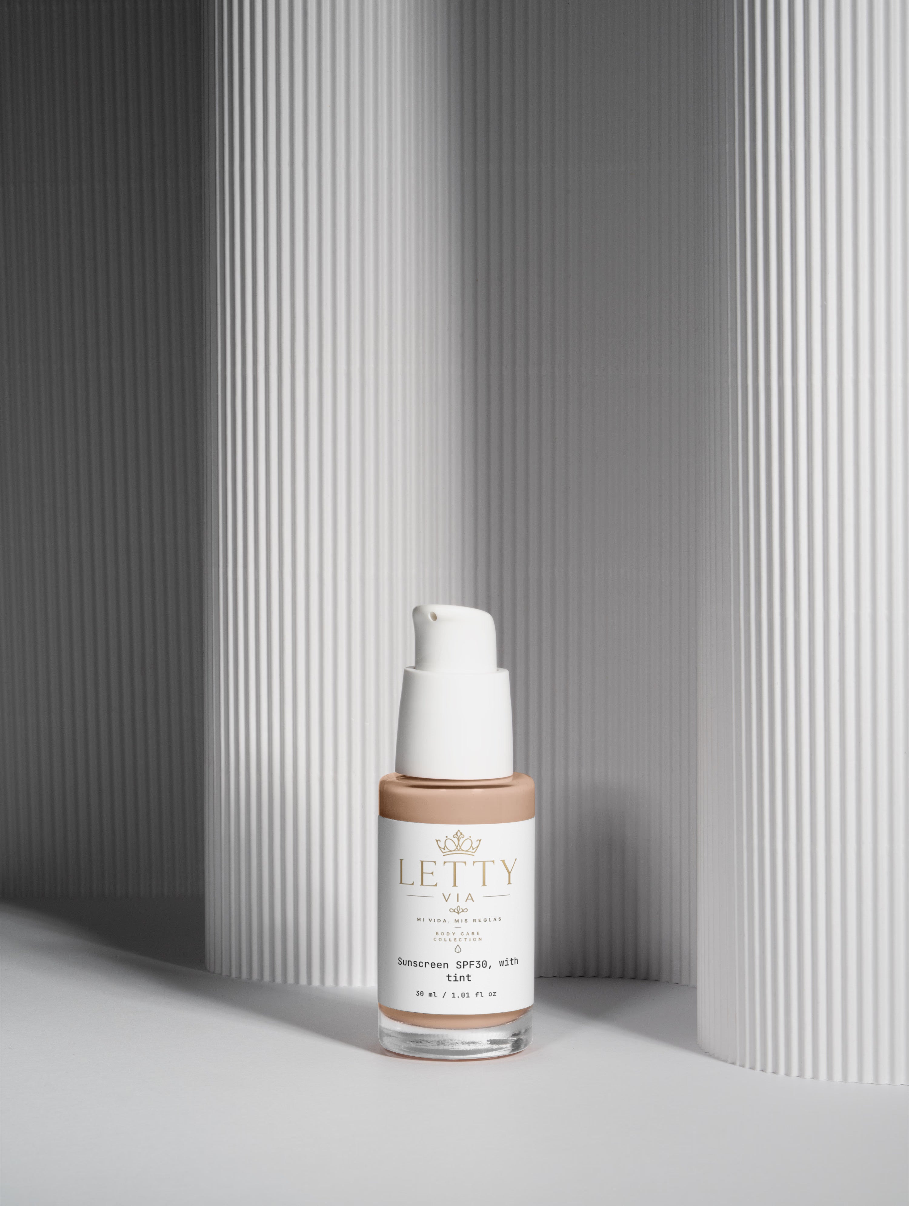 Sunscreen SPF30, with tint